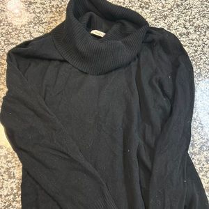 Black cashmere turtle neck sweater size M